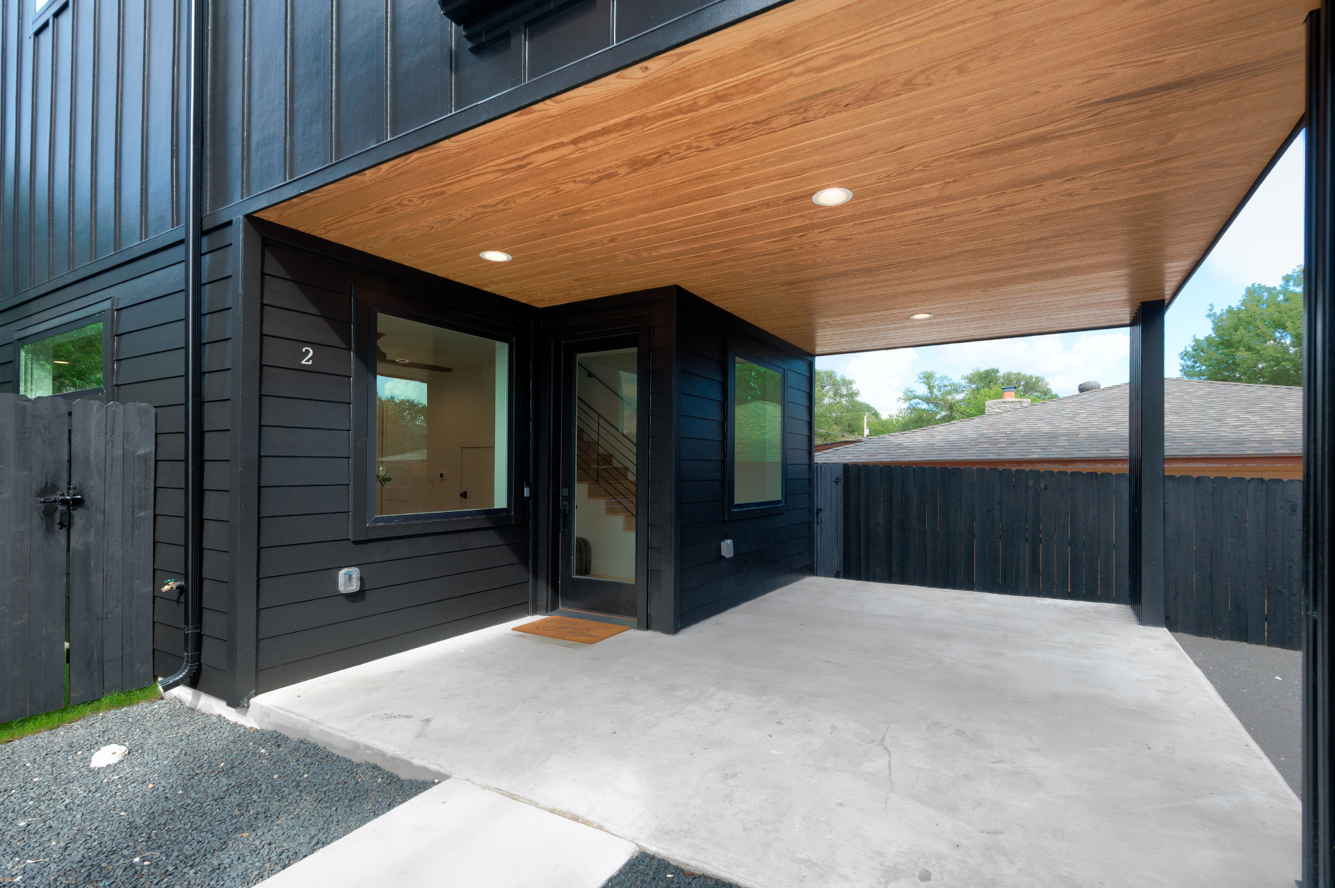 Unit 2 photo 14