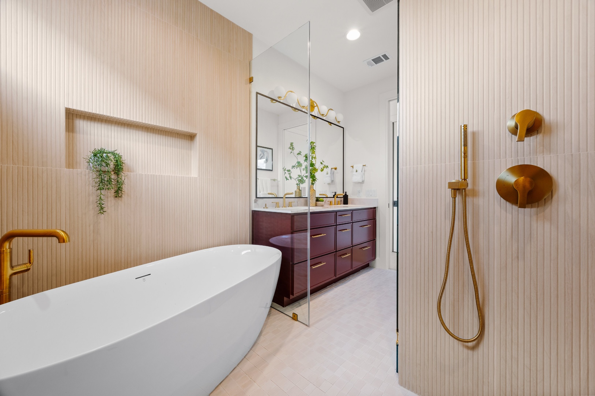 Unit 3 photo 8